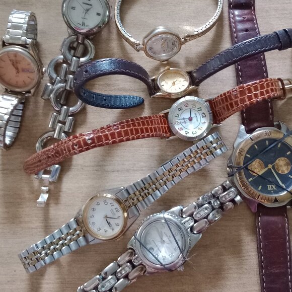 Watch Bundle/8 - Picture 2 of 12